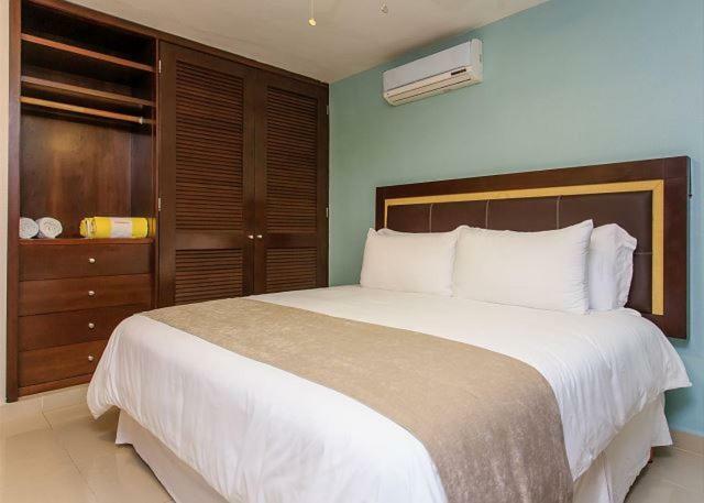 Luxury Penthouse Jungle View And Partial Ocean View, Private Pool And Rooftop Apartamento Playa del Carmen
